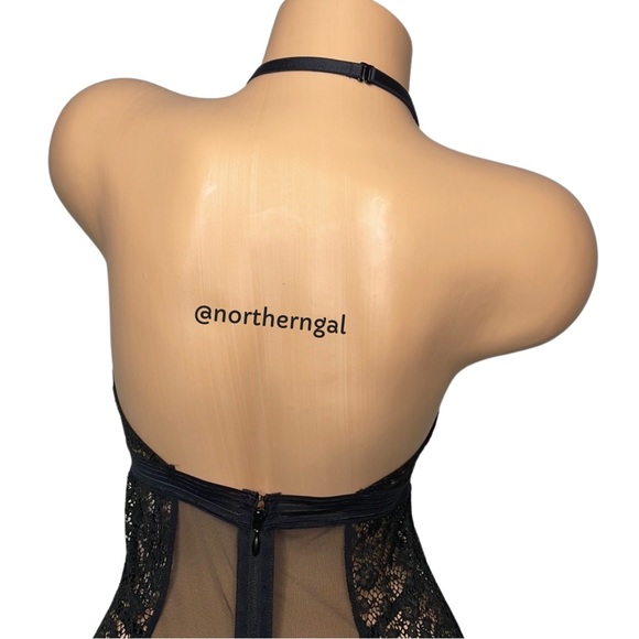 Victoria’s Secret Lace Plunge Slip Garter Set - Picture 11 of 17